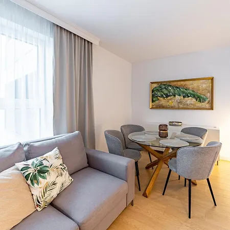 Rentplanet - Apartament Gwiazdzista Vratislav Exteriér fotografie